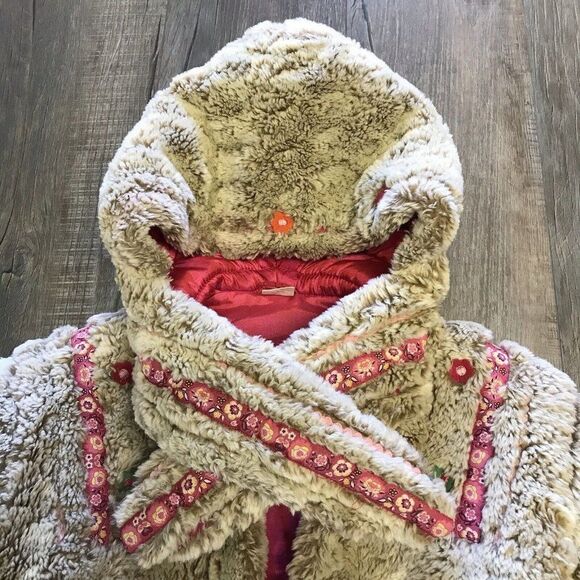 Oilily Girls Long Sherpa Coat Hooded Full Zip Embroidered Ribbons Size 140 10Y - Picture 4 of 12